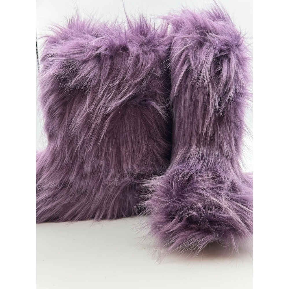 Purple Faux  Boots Made in Australia Shaggy Fluffy Winter Festival Size 9